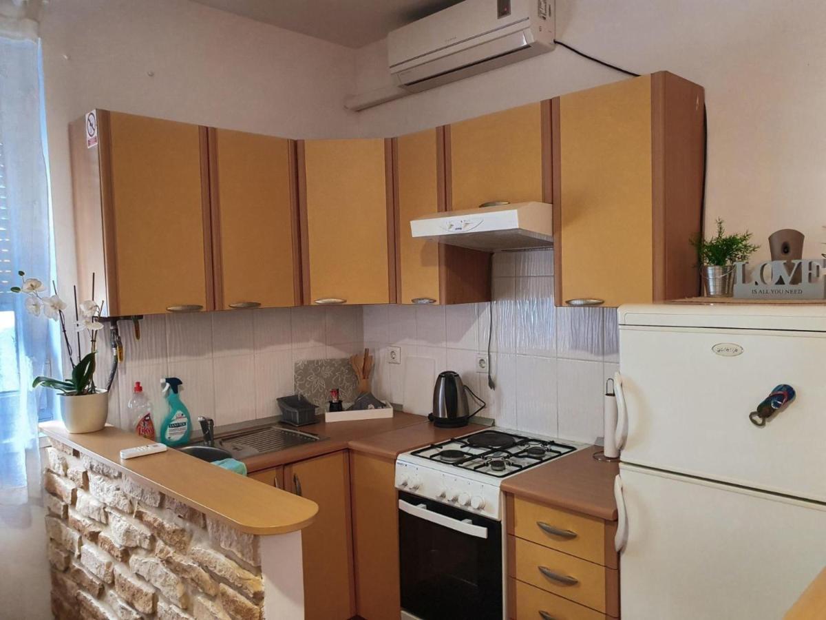 אוסילק Apartment Laura & Lucija מראה חיצוני תמונה