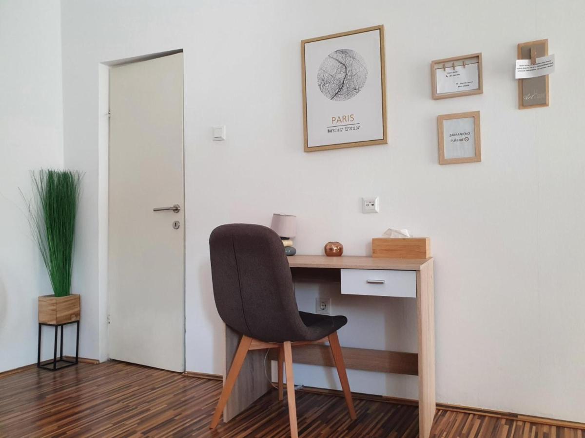 אוסילק Apartment Laura & Lucija מראה חיצוני תמונה
